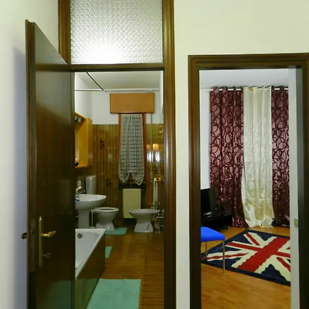 Tisha Hotel 3*