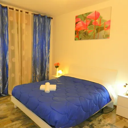 Tisha Hotel 3*