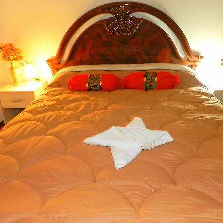 Hotel Tisha Mestre
